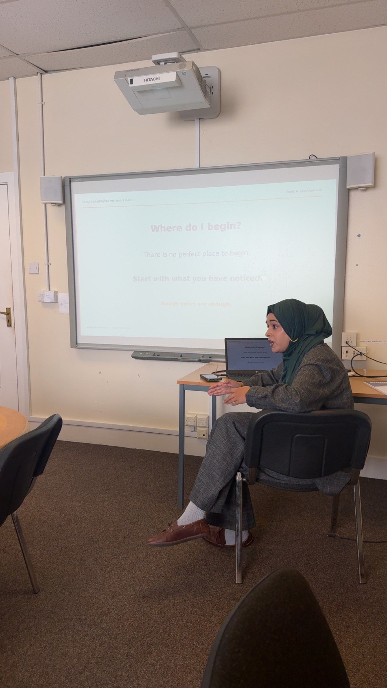 A Spark & Spectrum facilitator leading a support session